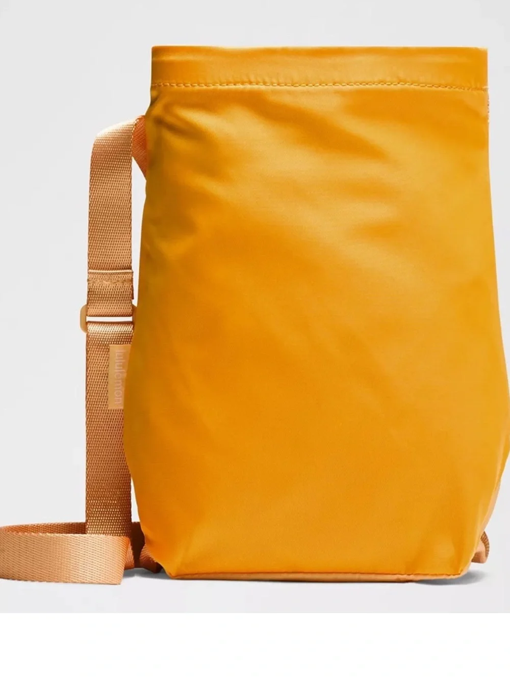 lululemon athletica  Waterbottle Crossbody in Mango Dream and Summer Glow